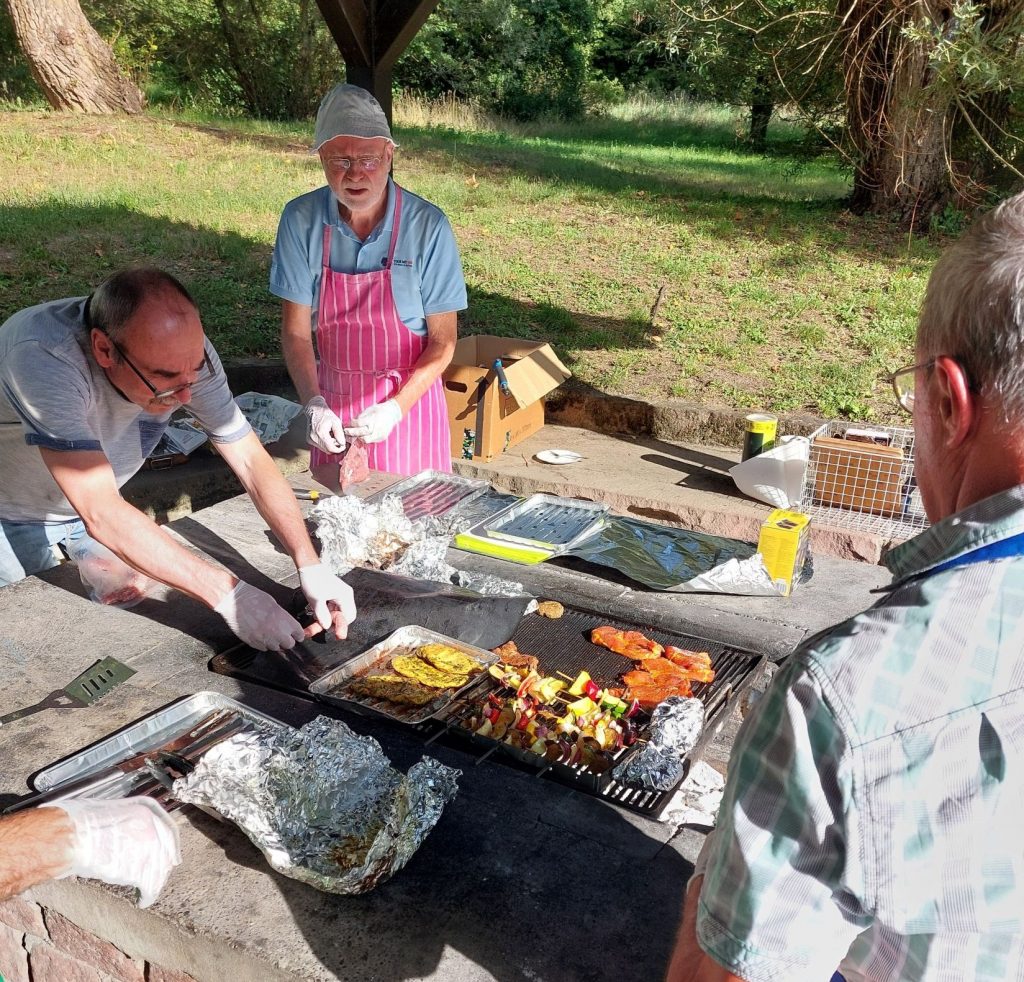 die Grillmeister bei der Arbeit