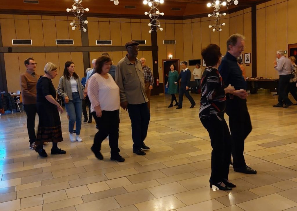 Spaß beim Kreistanz