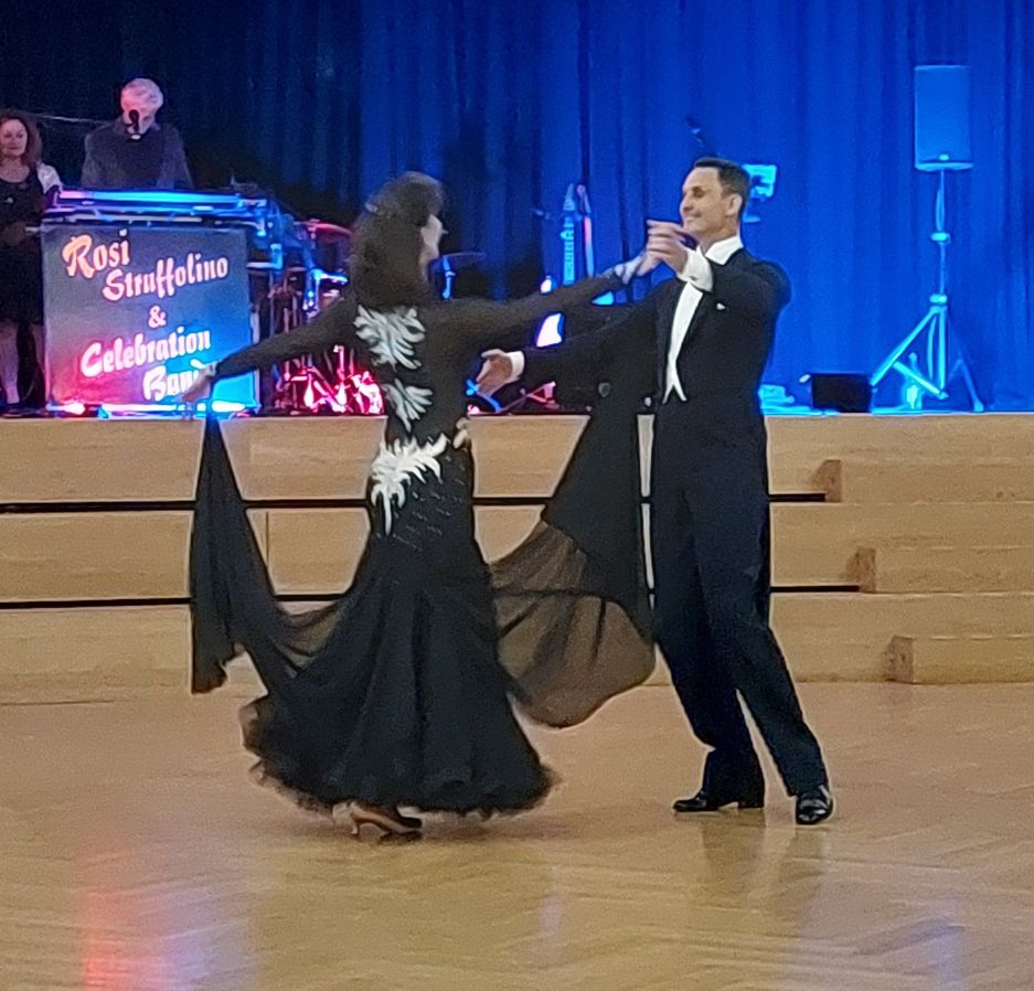 Inka Mendel und Andreas Huber beim Walzer